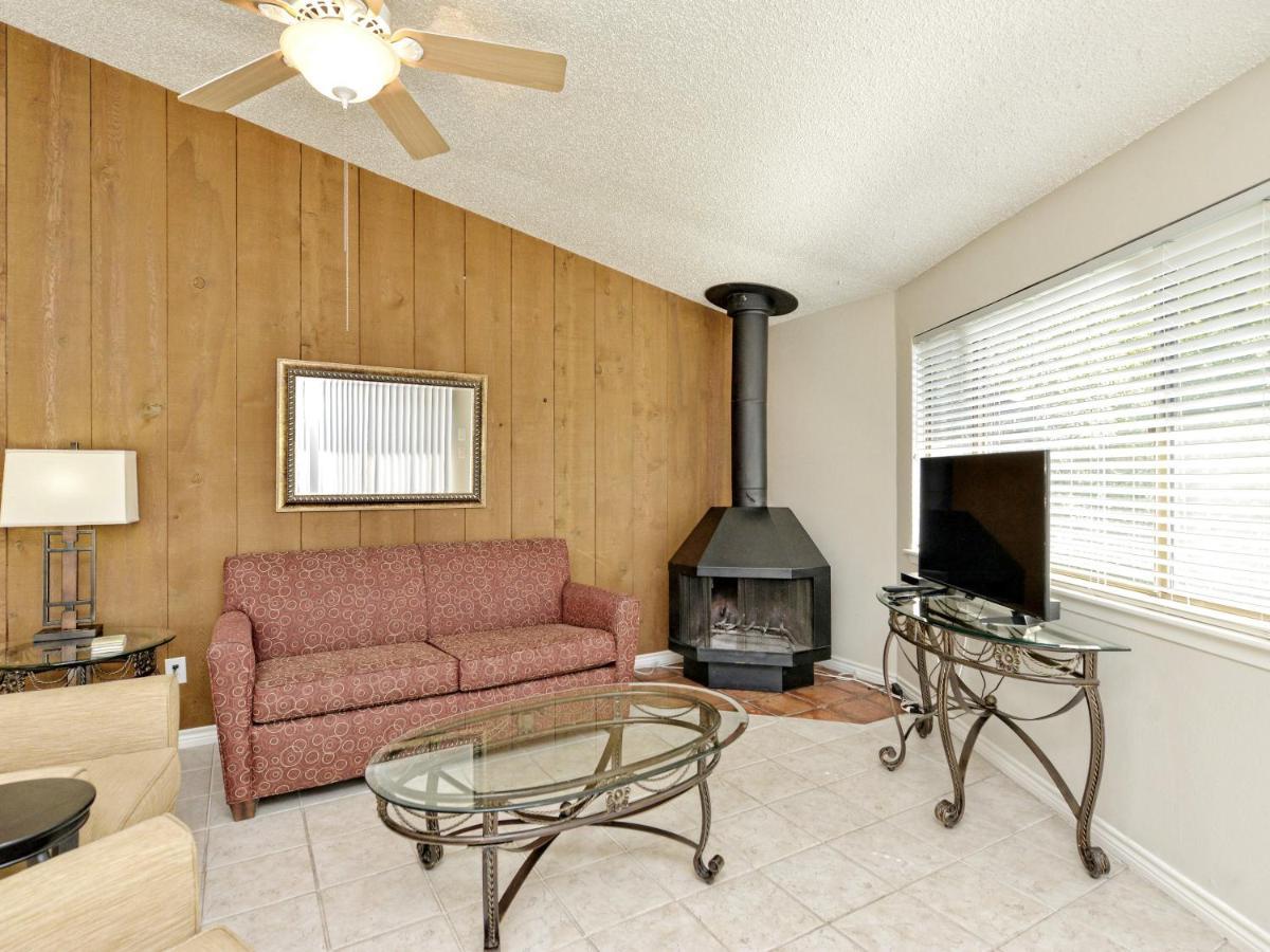 Lake Travis Bungalow Casita Golden Rod #2 Lakeway Exterior photo